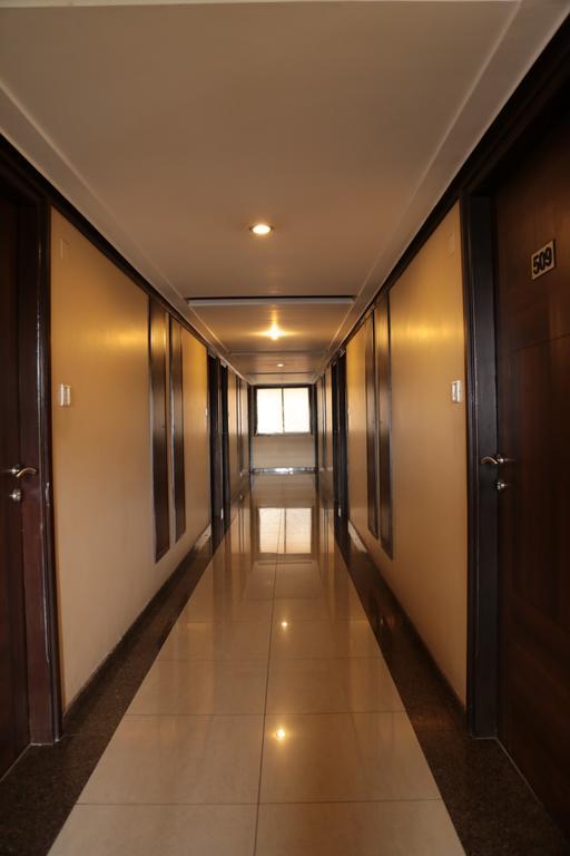 Oyo 1604 Hotel Suman Residency Mangalore Exterior foto